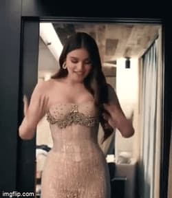 Hailee Seinfeld Sexy Dress II'