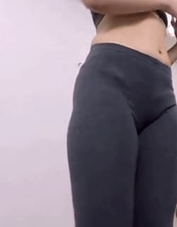 Yoga pants booty'