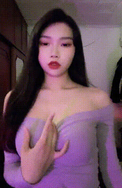 Asian slut want you to cum all over her'